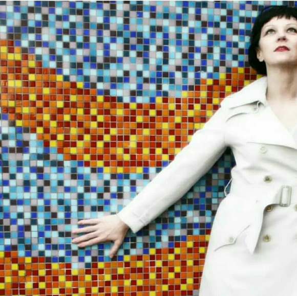 Meet your Posher, Michelle - Picture 2 of 4